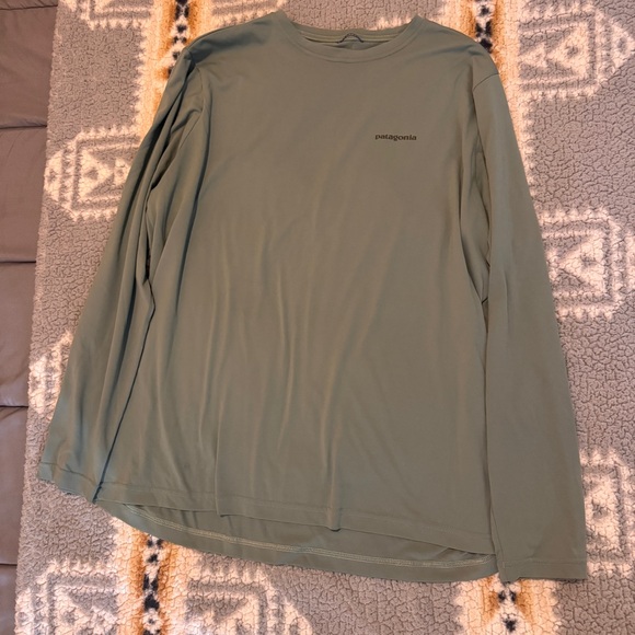 Patagonia Olive Long Sleeve Men's Tee - Picture 2 of 3